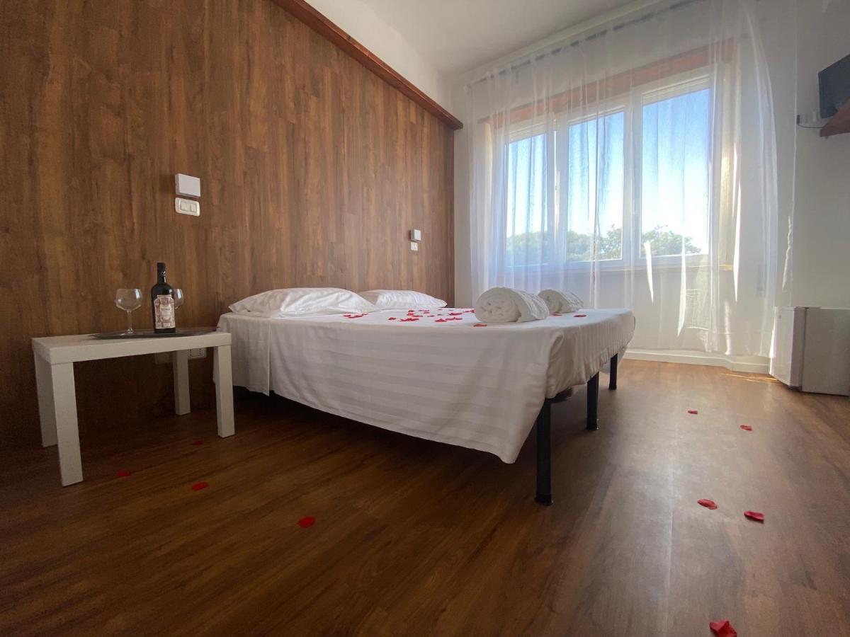 Borghetto Hotel Santa Marinella Extérieur photo