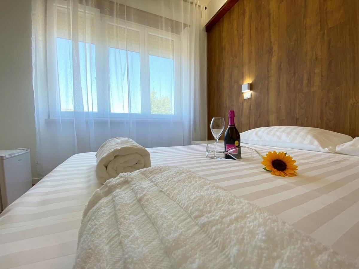Borghetto Hotel Santa Marinella Extérieur photo