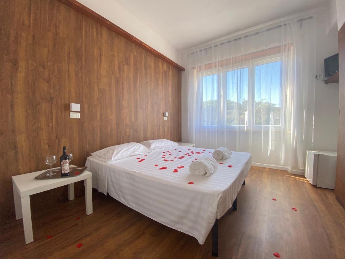 Borghetto Hotel Santa Marinella Extérieur photo